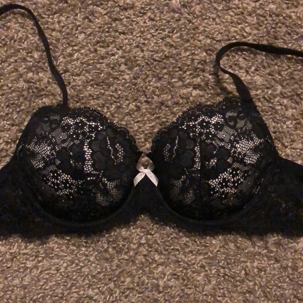 Victoria’s Secret. 32C Dream Angels